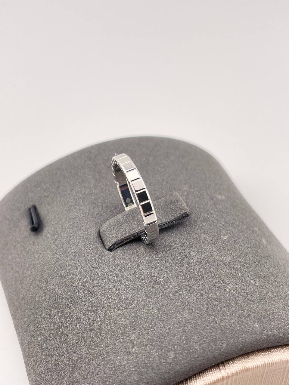 photo_5316997598252046722_y