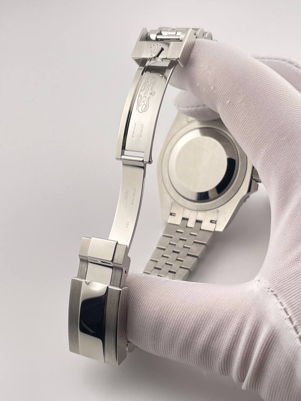 photo_5363925231266895802_y