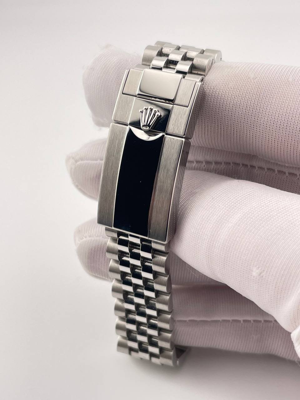 photo_5363925231266895803_y