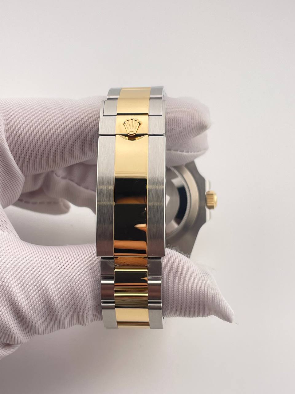 photo_5388925342543713452_y